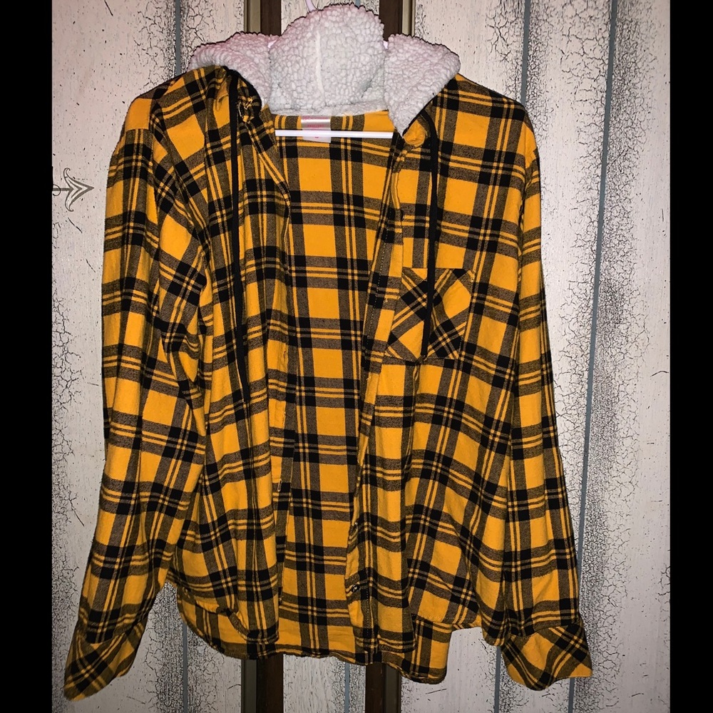 Women’a Button Up/ Cover Up